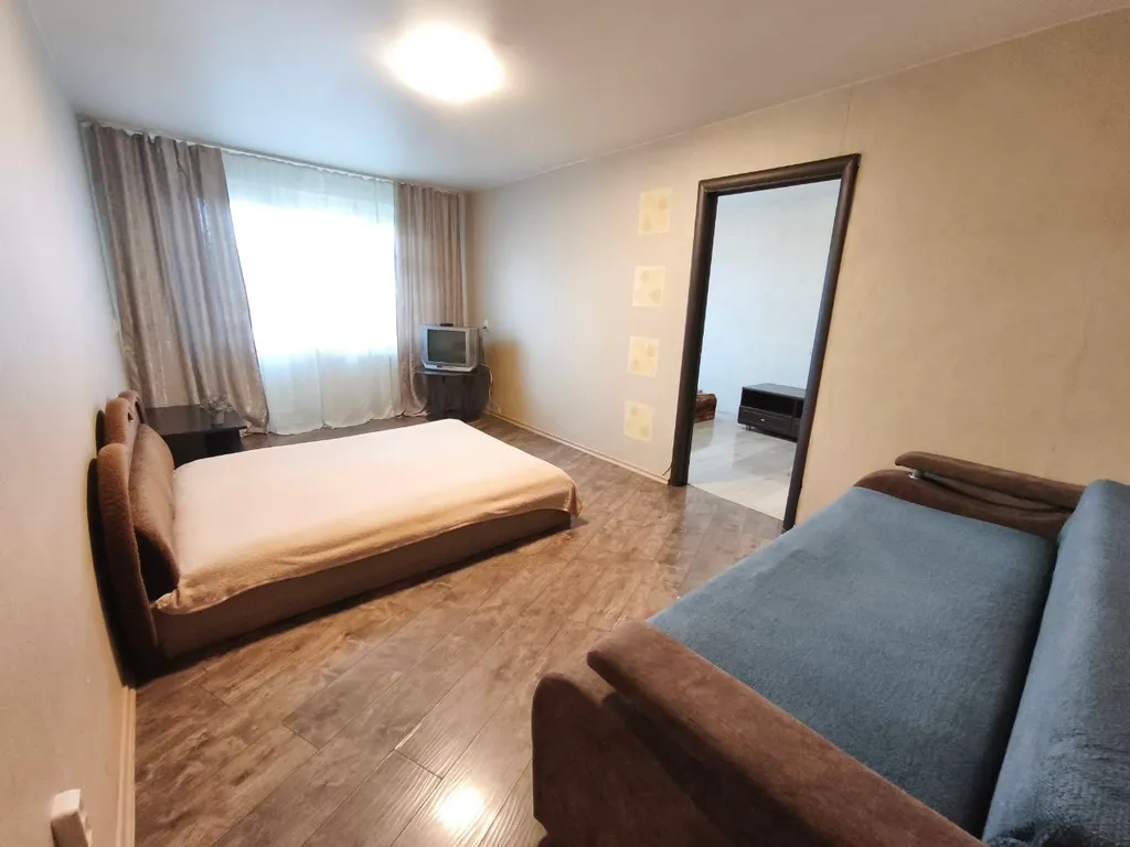 Двухкомнатная квартира в районе предмостной площади — аренда посуточно в Красноярск