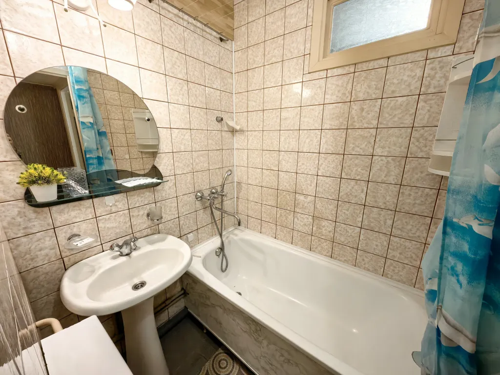 2-к квартира в центре: комфорт и удобство в шаговой доступности