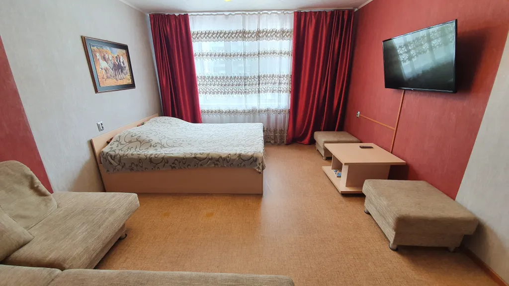 3-комнатная Квартира — аренда посуточно в Братск