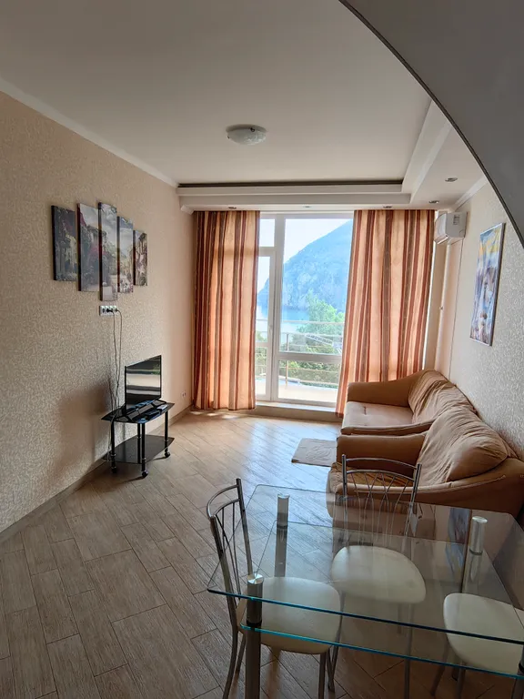 Апартамент с видом на море