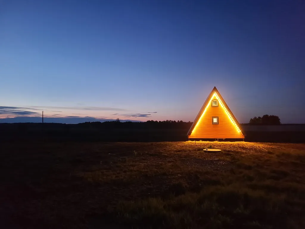 Стильный домик для отдыха с питомцем