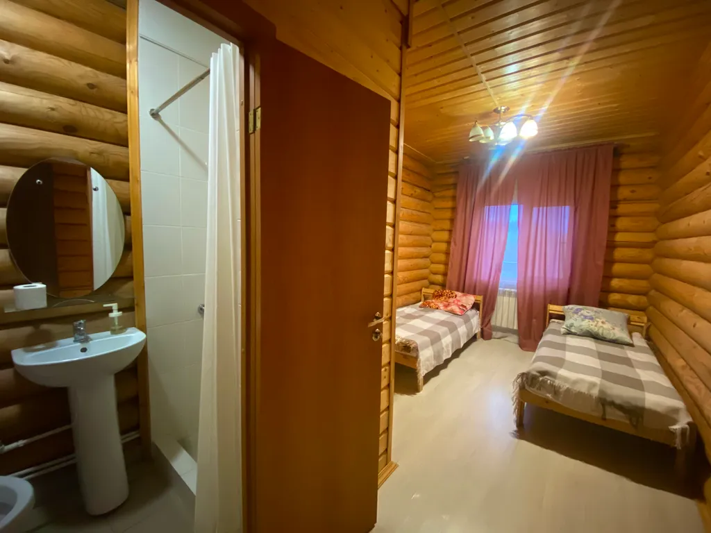 Дом расположен в очень уютном месте