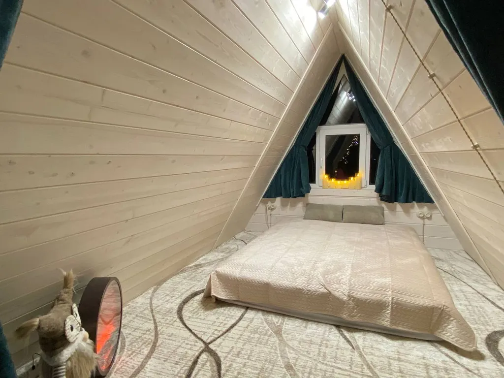 Домик у леса с чаном