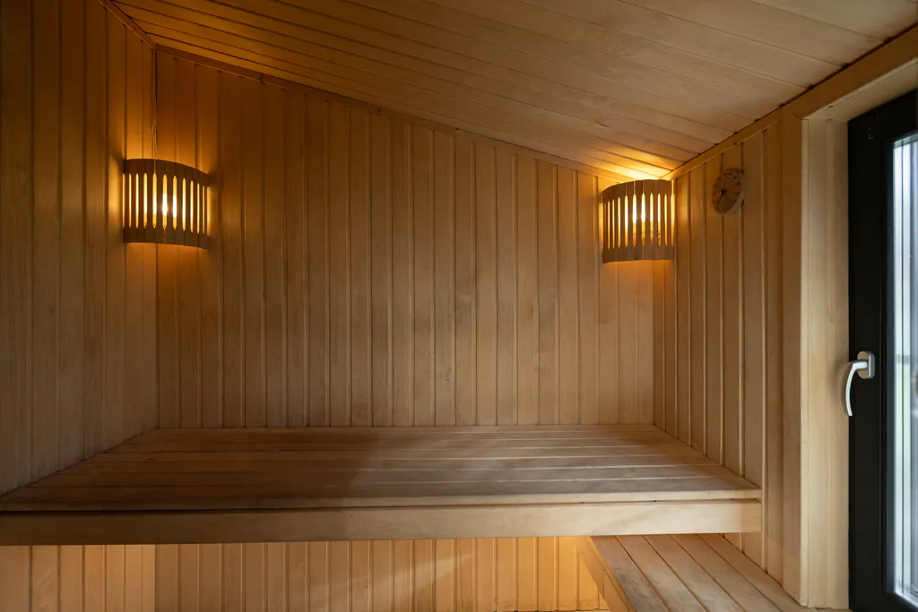 Дом с чаном и сауной у леса.