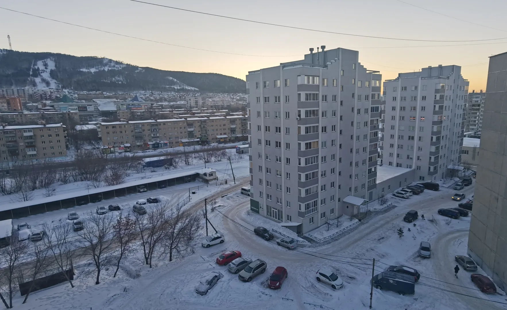 Вид с лоджии.