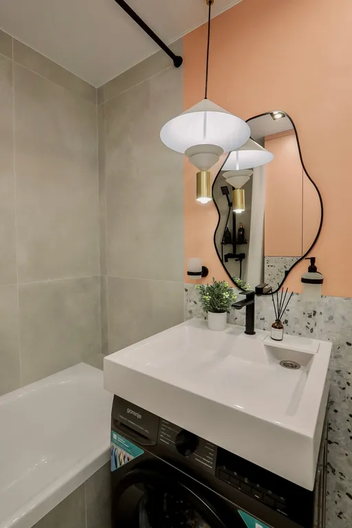 Дизайнерская студия премиум-класса c великoлепным видом для двоиx