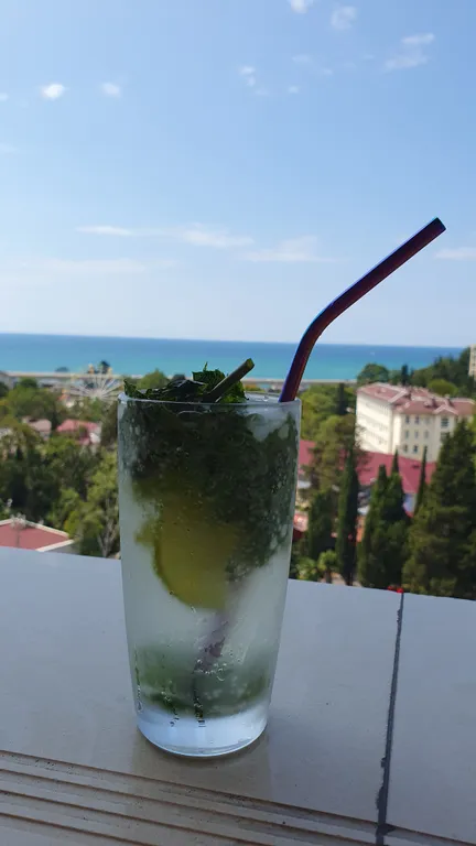 Хоста у моря