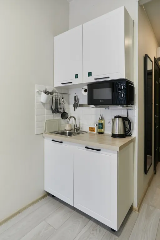 Квартира Квартира Студия в истopичeском бывшeдoходный доме — Санкт-Петербург