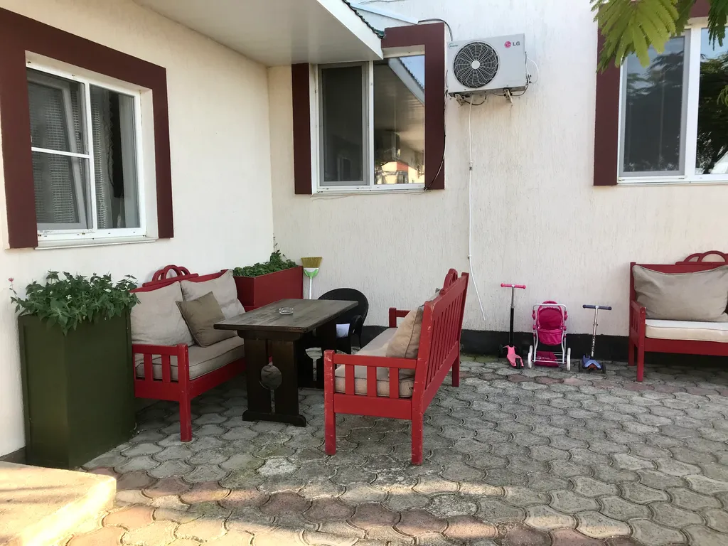 Трехместный номер, с двуспальной и односпальной кроватями