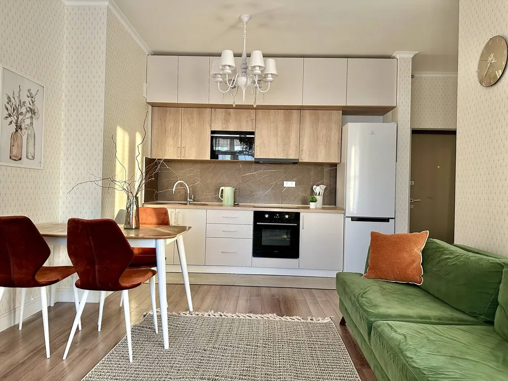 Утренний шепот с видом на горы