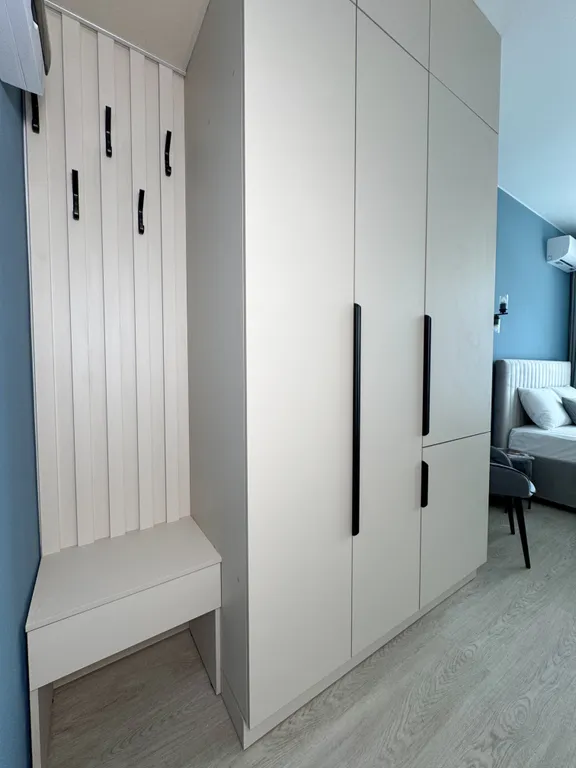 Студия с видом на море