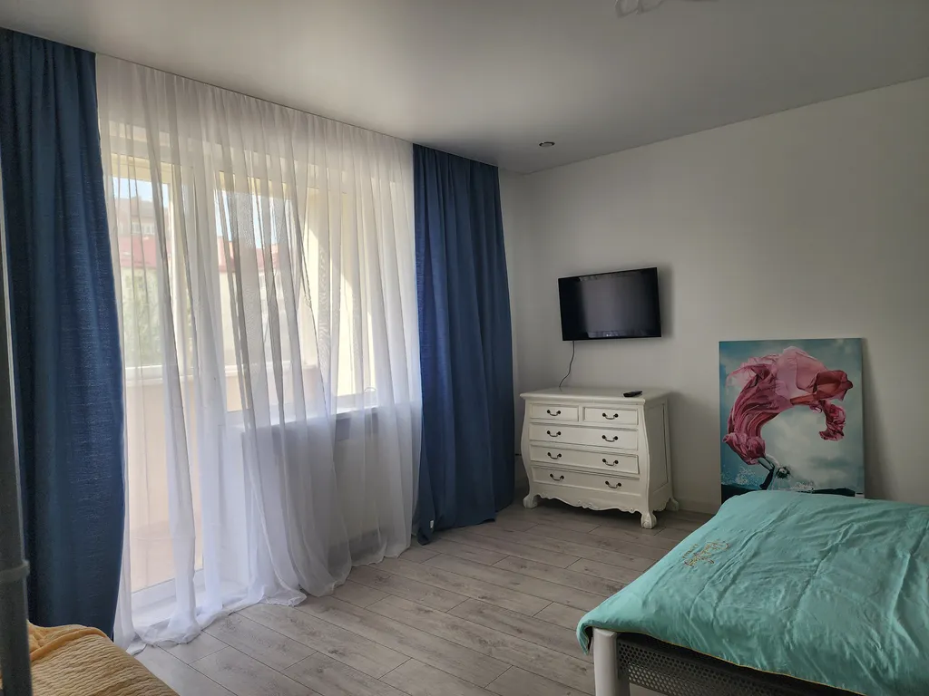 Уютная квартира в ЖК Росгартен у ж/д станции - 20 мин до моря!