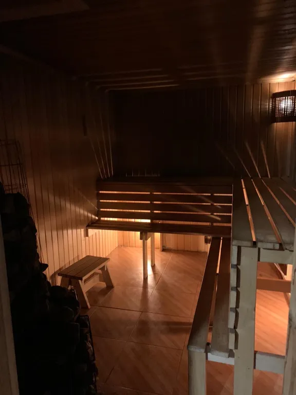 Домик в сосновом бору