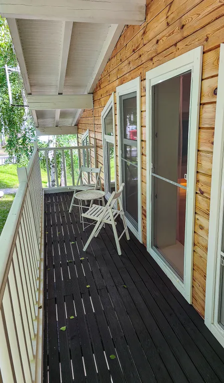 Вилла на берегу Ангары