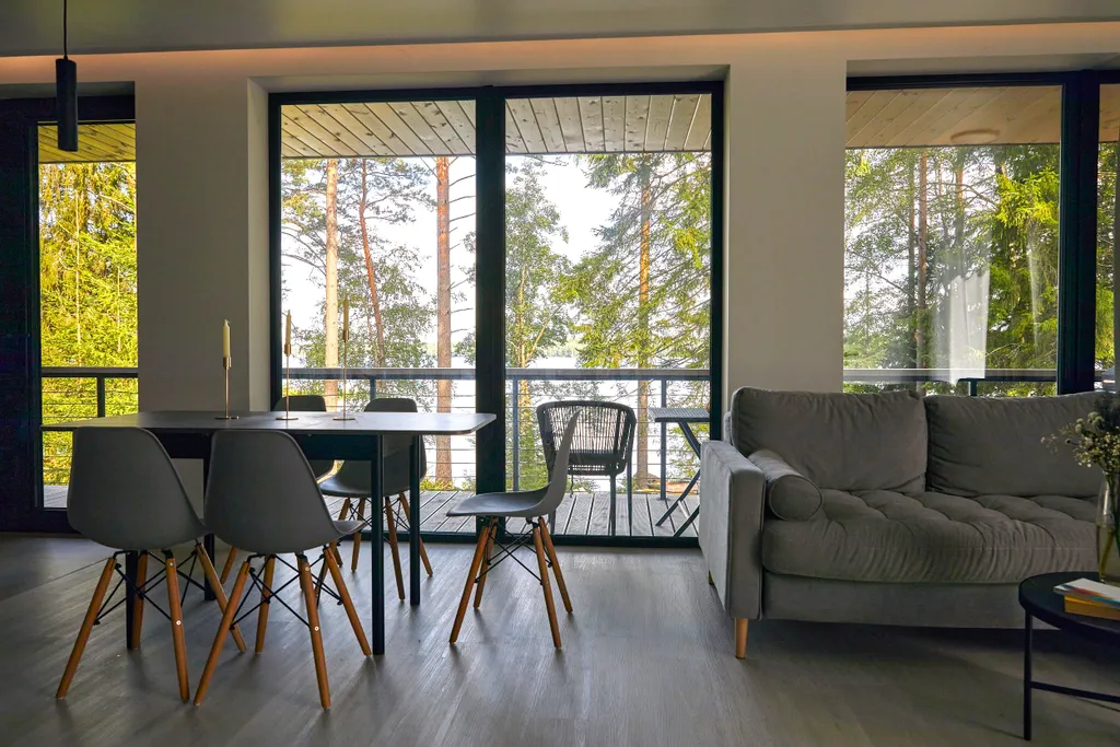 Коттедж Дом с 2 спальнями на 1 линии с видом на озеро — Ермилово