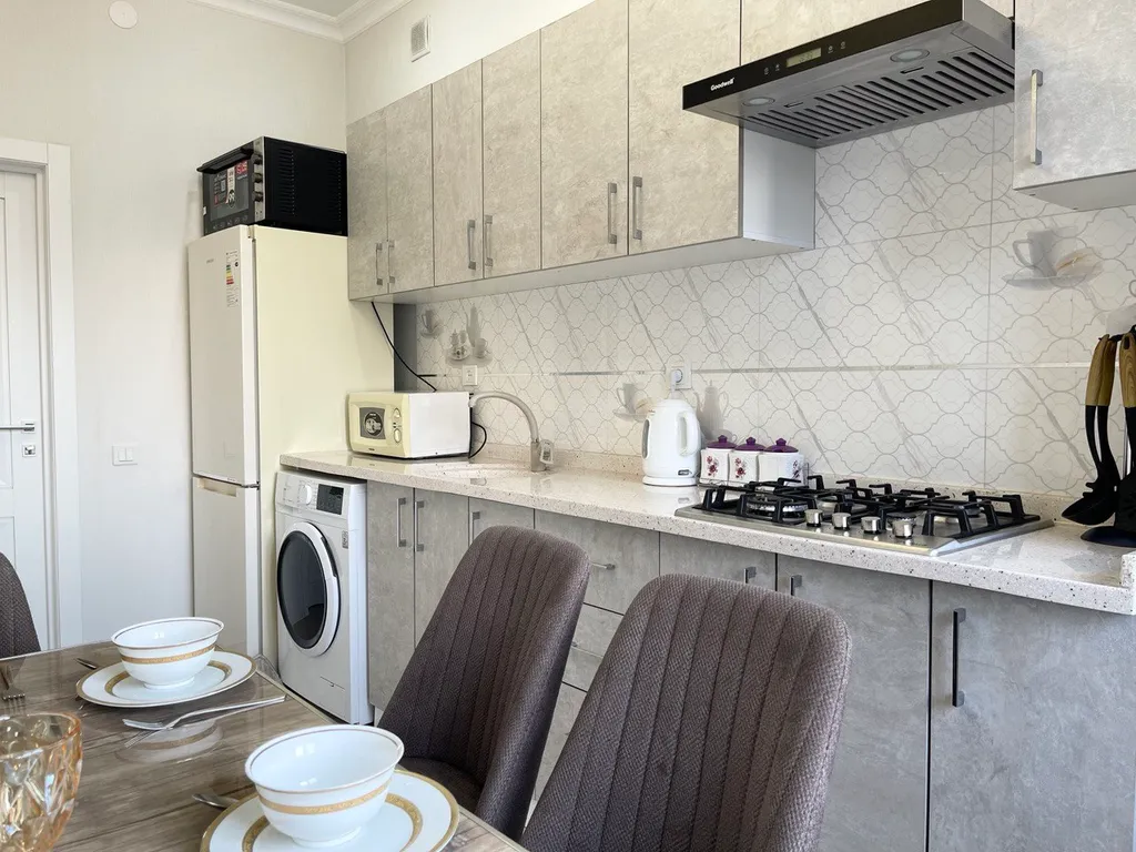 Просторная 4-комнатная квартира в тихом районе New Kamolon