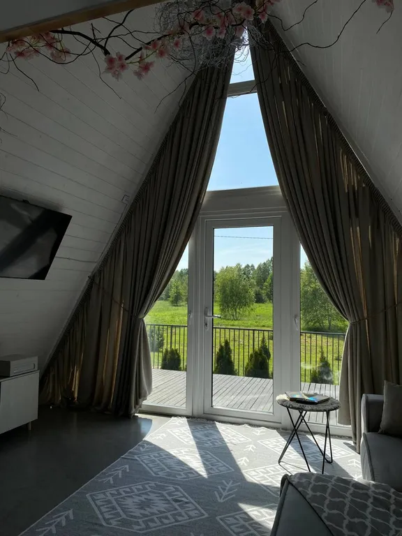 Треугольный дом в скандинавском стиле A-frame