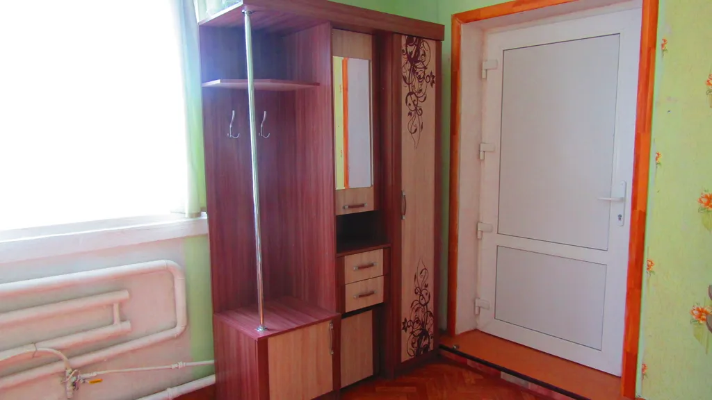 Дом с тремя спальнями и большой солнечной верандой