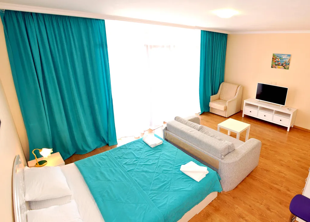 Супер-видовая квартира в Ливадии на берегу моря