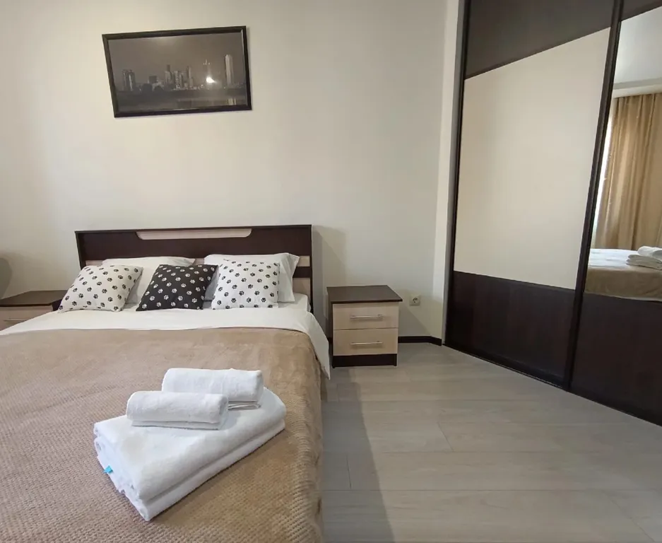 Квартира Двухкомнатная квартира с дизайнерским ремонтом — Краснодар