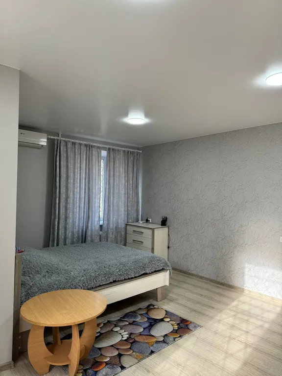 Уютная 1-комнатная квартира в центре города, в тихом дворике — аренда посуточно в Мелитополь