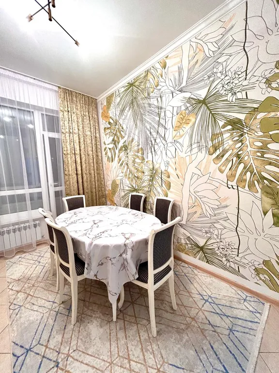 Трехкомнатная квартира около Mega Silkway