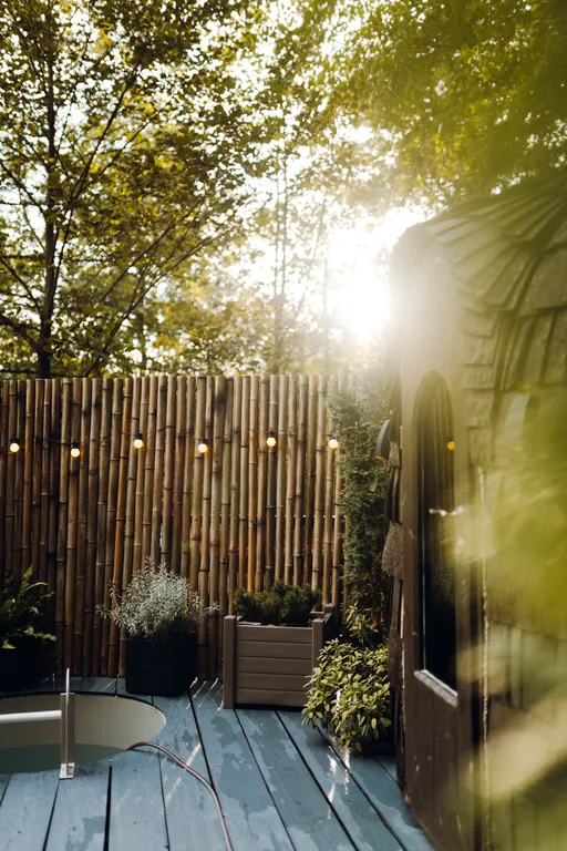 Уютное шале на берегу ручья с баней и купелью на уединенной террасе