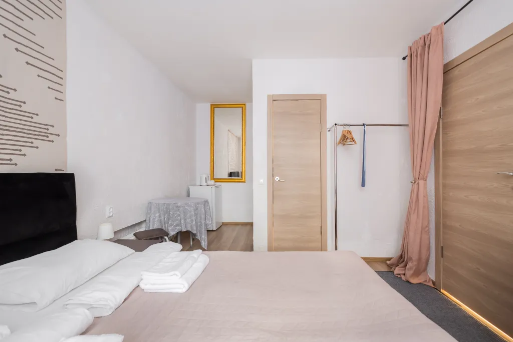 Квартира Комната с санузлом и большой двуспальной кроватью у зоопарка — Санкт-Петербург