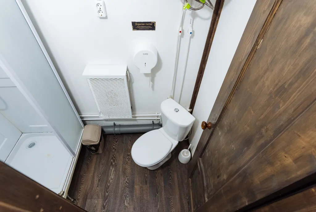 Бунгало на берегу озера в границе леса