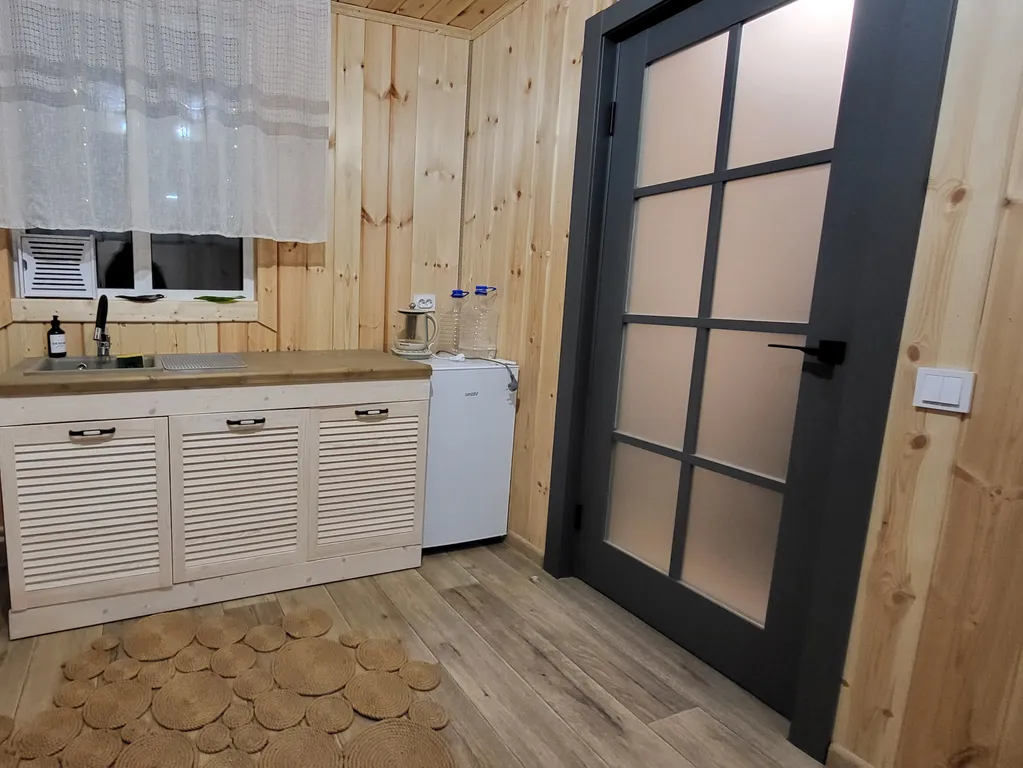 Уютный, светлый, новый евро-3 комнатный дом на участке 9 соток с баней