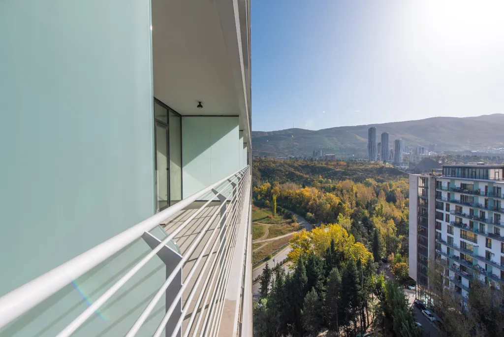 Квартира в жк бизнес класса с прекрасном видом на город и горы