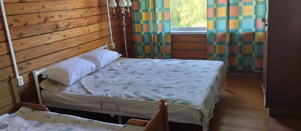 Дом на берегу озера