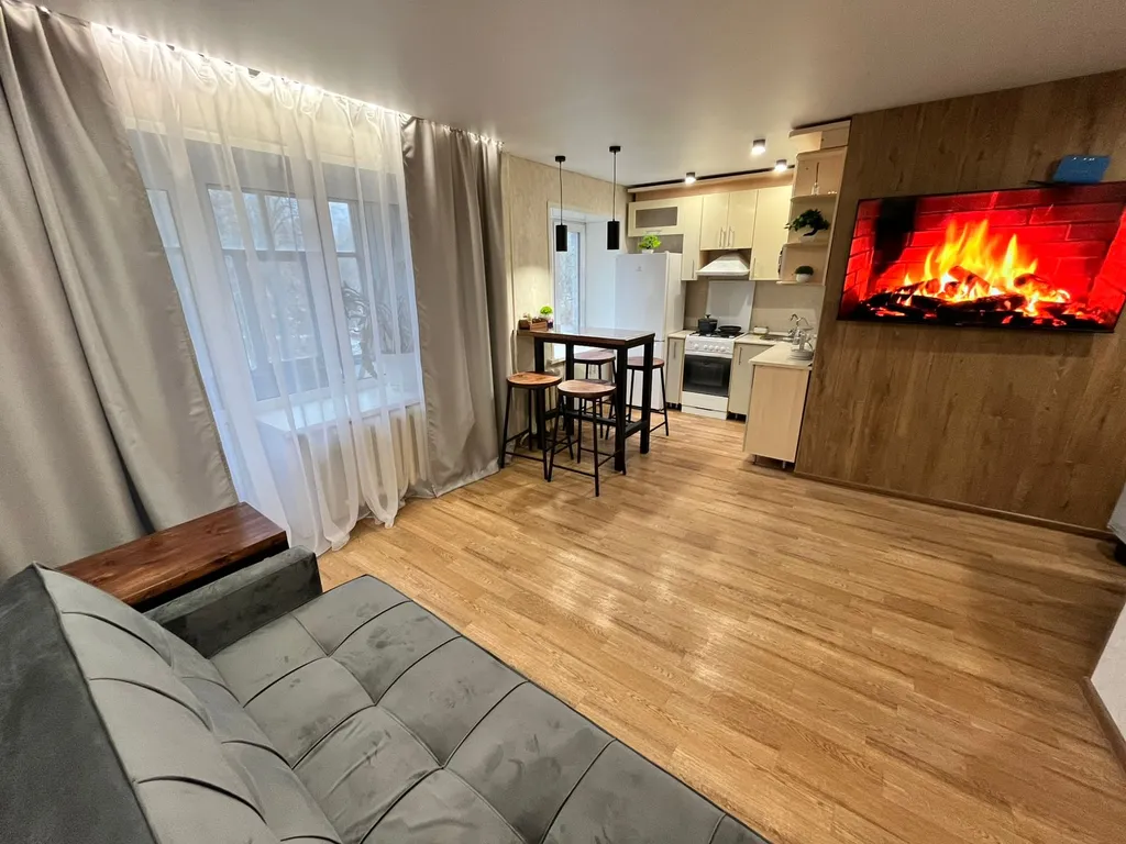 Квартира в 1 минуте ходьбы от нижнекамских терм с новой мебелью