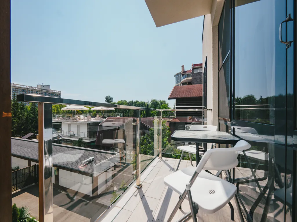 Квартира 3-комнатная Квартира — Адлер