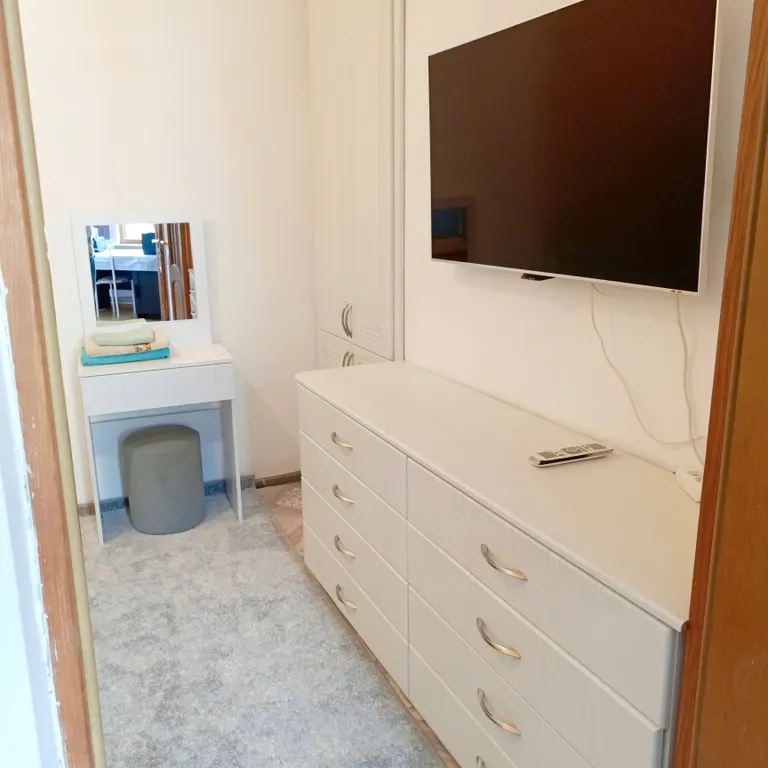 2-комнатная квартира возле набережной