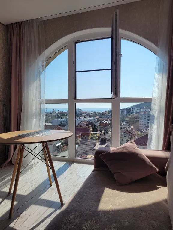 Великолепный вид на море и горы