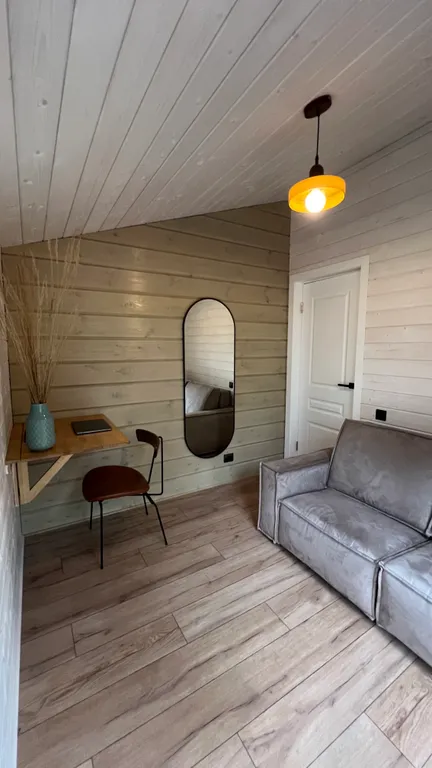 Уютный дом в сосновом лесу