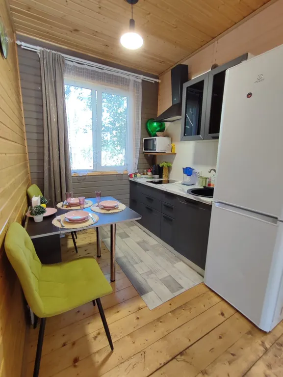 Домик в лесу с собственной горячей купелью 15 минут до центра города