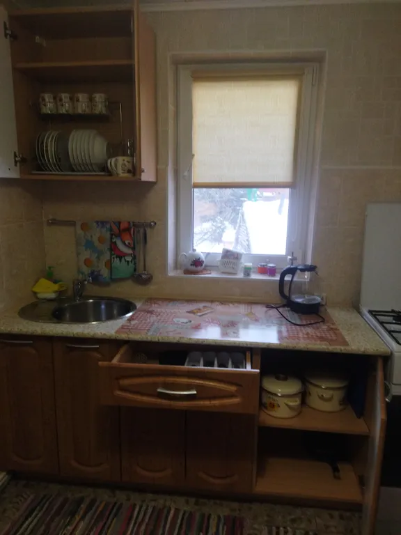 Небольшой уютный дом на спокойной улице