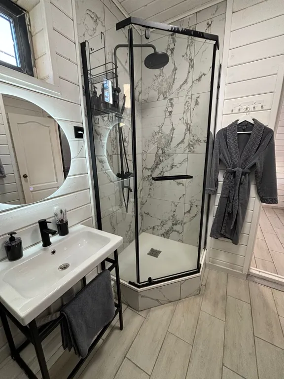 Домик в лесу с банным чаном