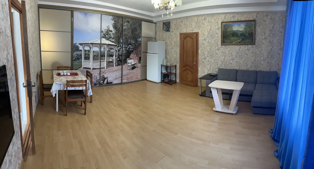 Квартира Квартира 3-комнатный семейный номер — Анапа
