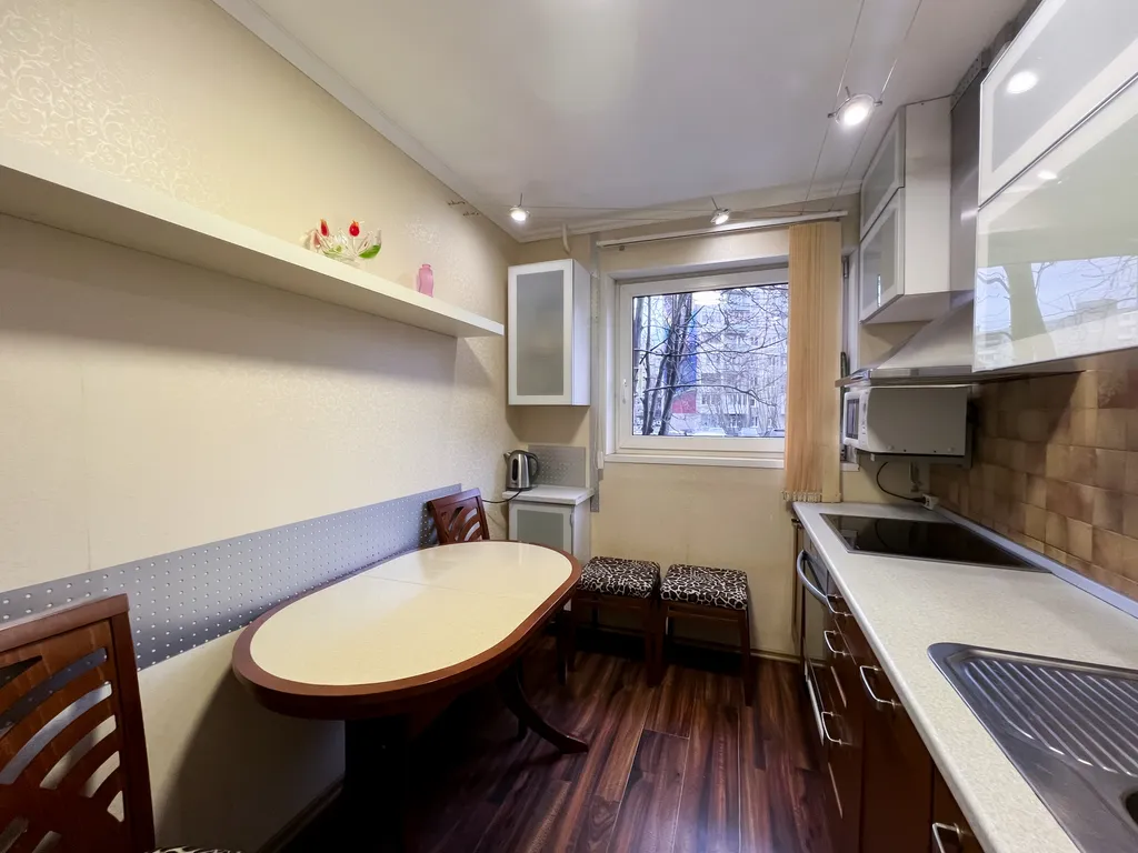 Просторная 3-комн. квартира на ул. Беринга, 10