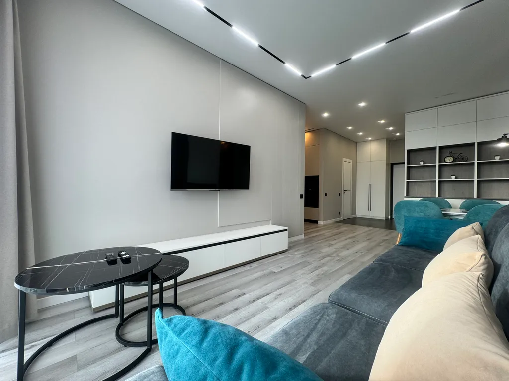 Дизайнерская евродвухкомнатная квартира в ЖК бизнес-класса Аллея Парк