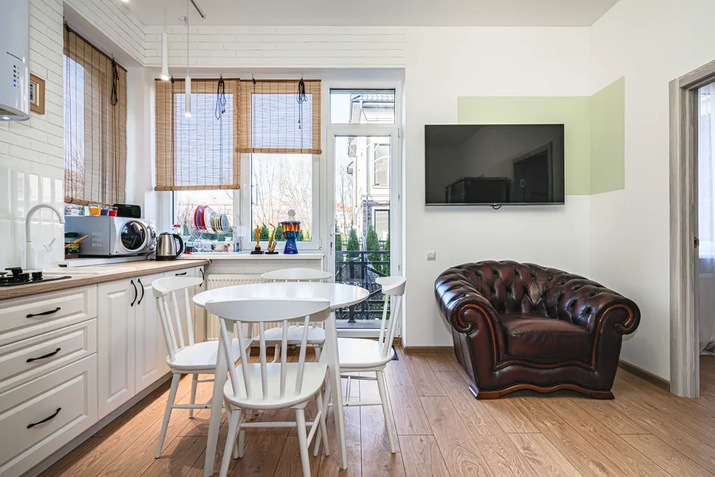 Апартаменты в стиле бамбук на берегу моря и променада