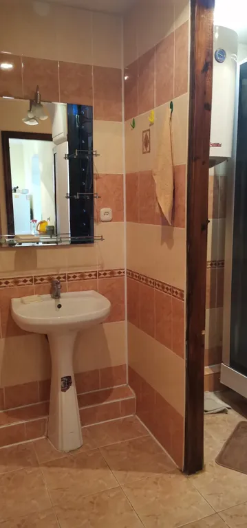 Квартира у набережной с видом на море и город