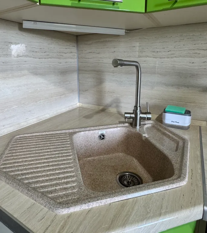 3 комнатная квартира с дизайнерским ремонтом