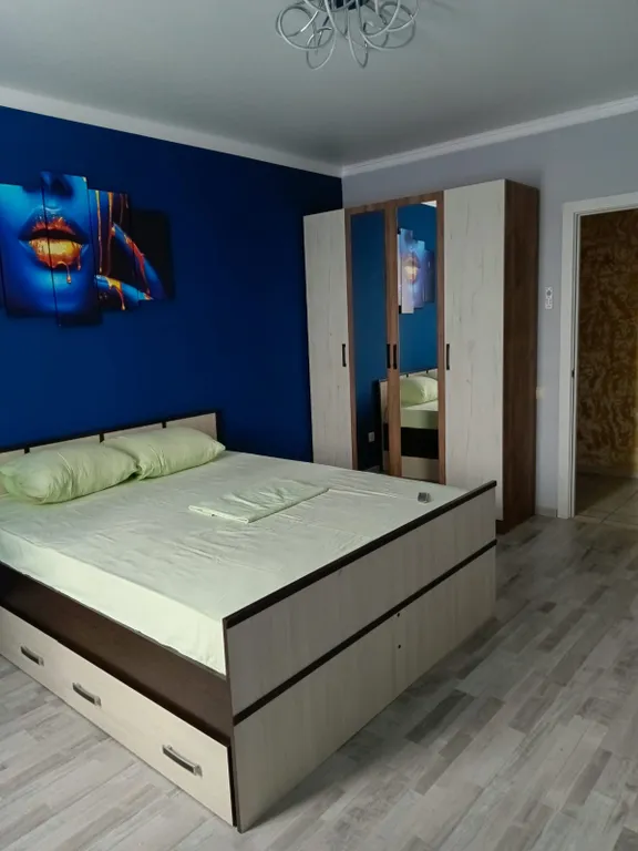 Уютная квартира для двоих с комплиментом от компании v-gosti