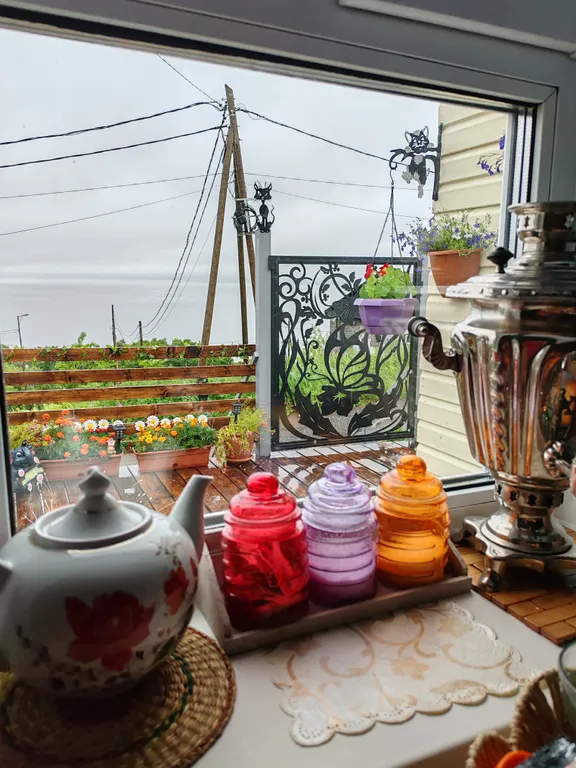 Домик с видом на море