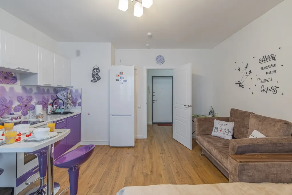 Уютная квартира-студия орхидея возле метро Девяткино