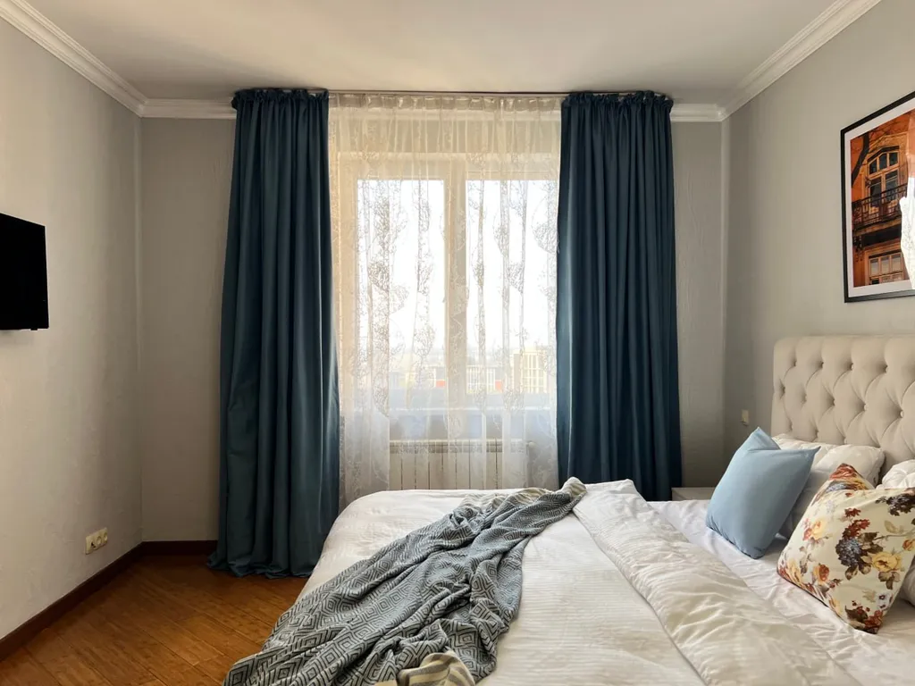 Уютная квартира с прекрасными видами в центре Алматы